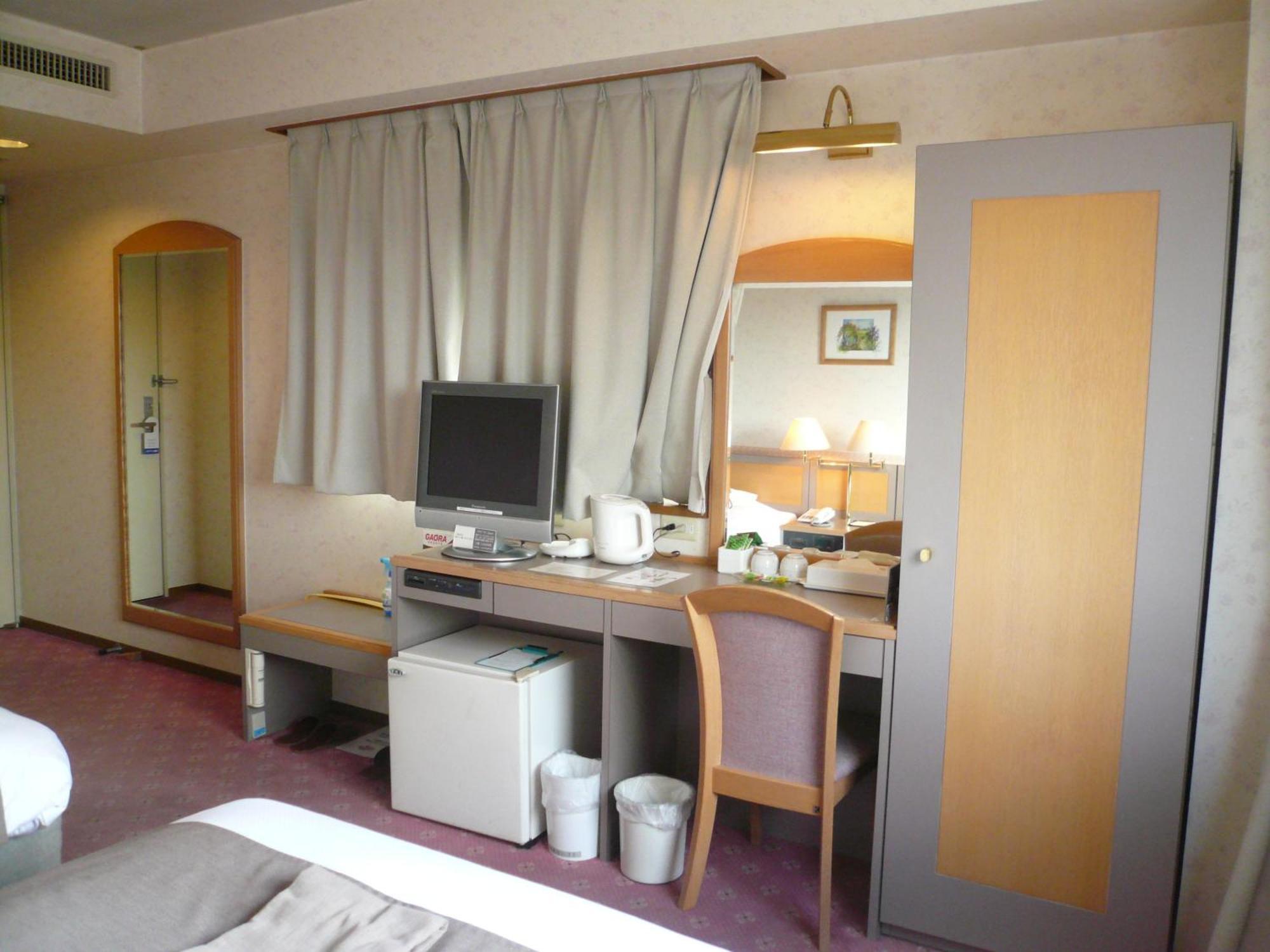Takayama City Hotel Four Seasons Extérieur photo