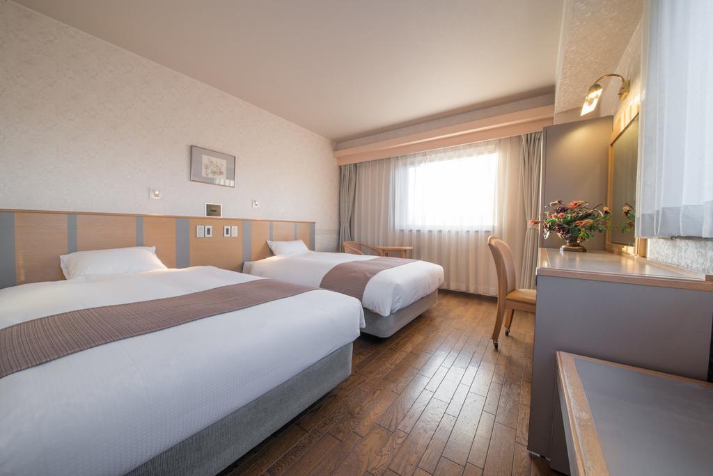 Takayama City Hotel Four Seasons Extérieur photo
