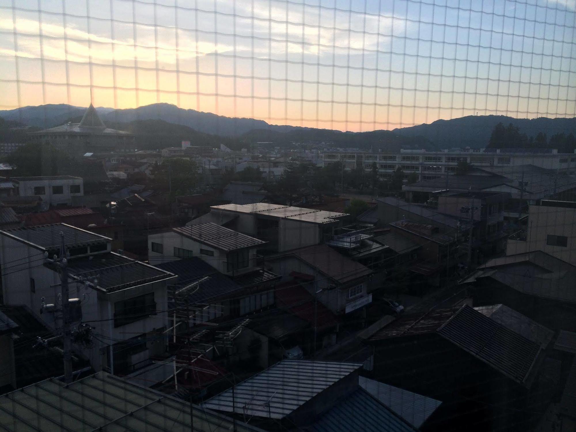 Takayama City Hotel Four Seasons Extérieur photo
